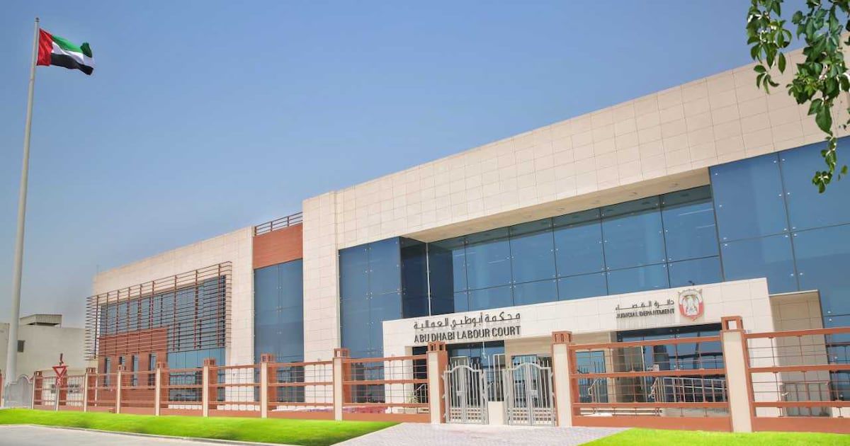 محكمة أبوظبي للعمل تسترد 7.8 مليون درهم لصالح 948 عاملا